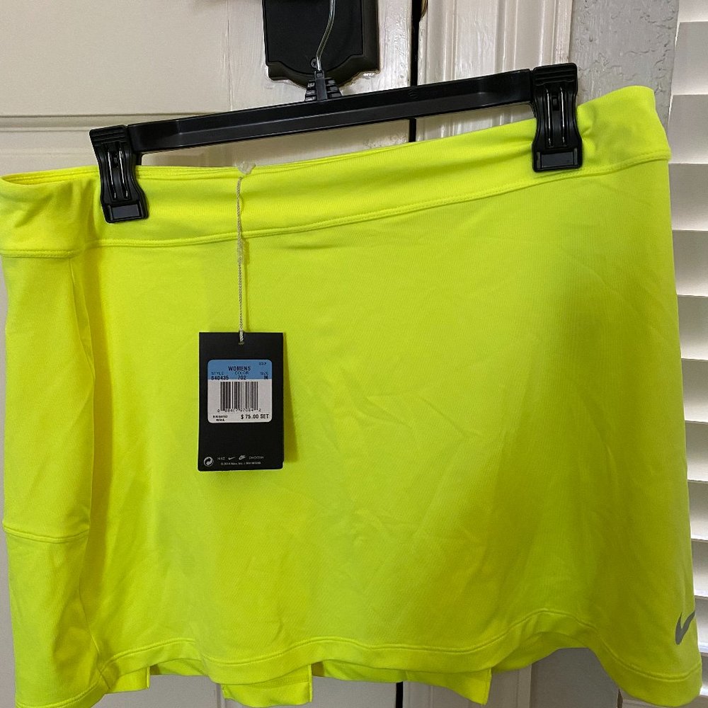 Nike Womens Skort - 2 pc Skort/Short-NEW
